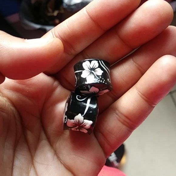 Ear plugs size 5/8 - Picture 2 of 2